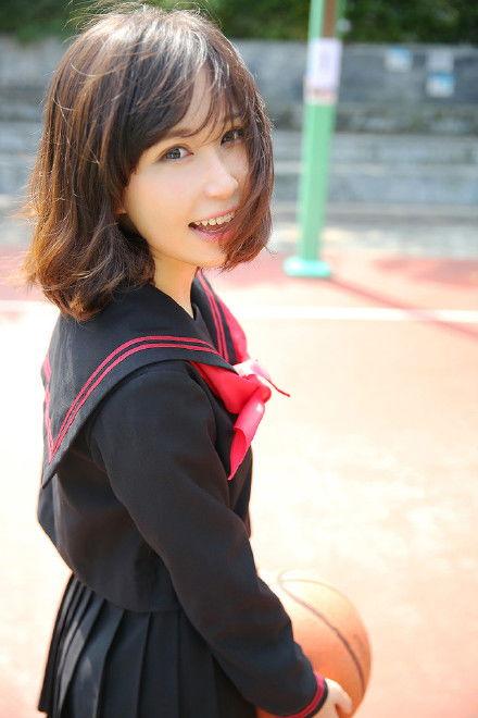 日韩美女服装视频大全,美女服装视频大全解析